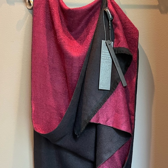 NWT Fullron Unisex long cashmere blend luxurious scarf reversible black burgundy - Picture 2 of 7